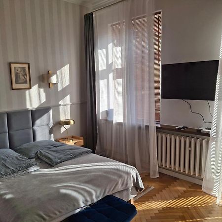 Apartament Studio Z Widokiem Na Rynek Bochnia Buitenkant foto